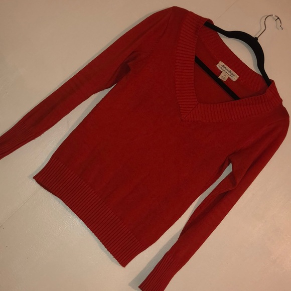 Active Basic Medium Sweater - Picture 2 of 3